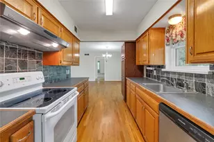 1020 Tower Dr, Cedar Hill, TX 75104 - Photo 10