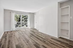 5226 Fleetwood Oaks Ave, Dallas, TX 75235 - Photo 2