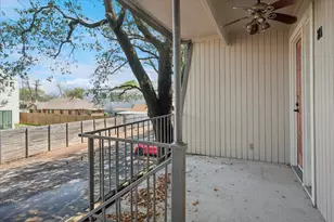 5226 Fleetwood Oaks Ave, Dallas, TX 75235 - Photo 18