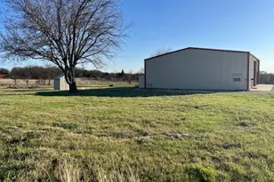 820 TX-101, Sunset, TX 76270 - Photo 1