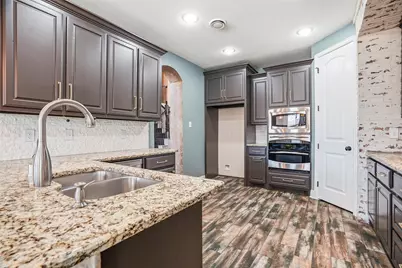 1194 Overland Drive, Burleson, TX 76028 - Photo 20