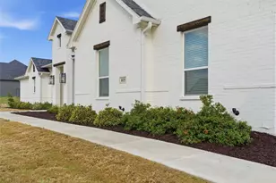 815 Wind Riv Pass, Azle, TX 76020 - Photo 2