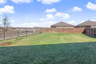 724 Basteen Ln, Justin, TX 76247 - Photo 28