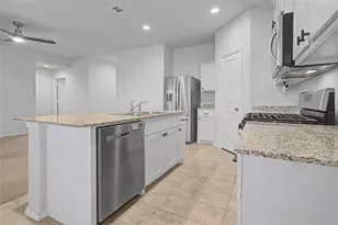 724 Basteen Ln, Justin, TX 76247 - Photo 14