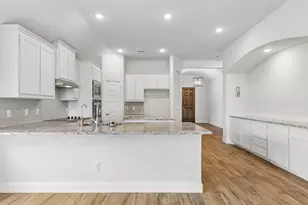 708 Olivia Ln, Collinsville, TX 76233 - Photo 6