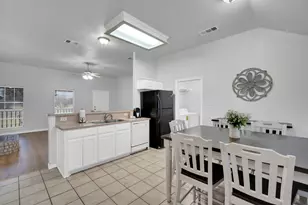 205 Alesha Rd, Red Oak, TX 75154 - Photo 6