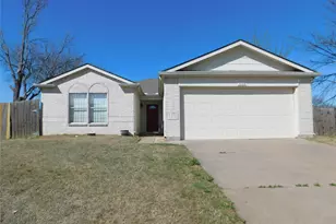 3108 Pinehurst Ct, Denton, TX 76210 - Photo 2