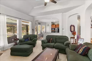 8402 Pecan Creek Dr, Arlington, TX 76001 - Photo 6