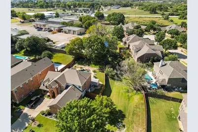 8402 Pecan Creek Drive, Arlington, TX 76001 - Photo 38