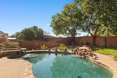 8402 Pecan Creek Drive, Arlington, TX 76001 - Photo 32