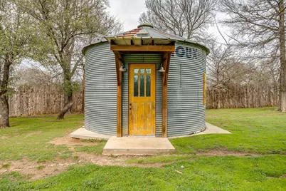 1615 Sanger Drive, Springtown, TX 76082 - Photo 30