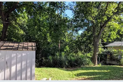 4417 Diaz Avenue, Fort Worth, TX 76107 - Photo 12