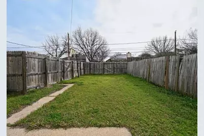 6611 Olivewood Drive, Arlington, TX 76001 - Photo 4