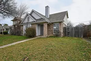 6611 Olivewood Dr, Arlington, TX 76001 - Photo 2