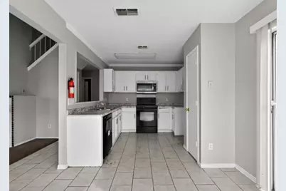 6611 Olivewood Drive, Arlington, TX 76001 - Photo 12