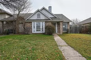 6611 Olivewood Dr, Arlington, TX 76001 - Photo 1