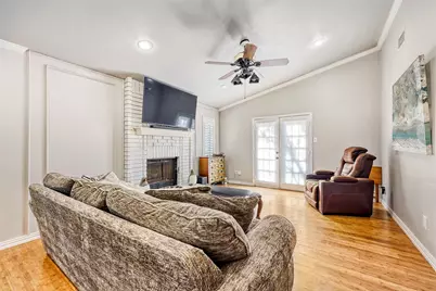 304 Valley Forge Lane, Arlington, TX 76002 - Photo 4