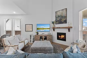 1748 Boxwood Row Dr, Aubrey, TX 76227 - Photo 10