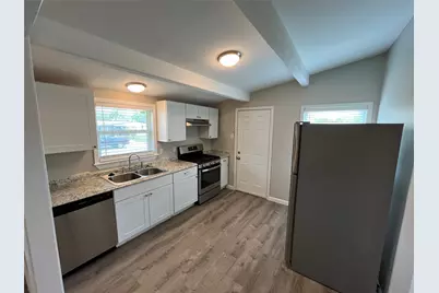 718 E Daugherty Drive, Garland, TX 75041 - Photo 6