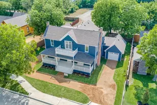 608 S Dooley St, Grapevine, TX 76051 - Photo 32