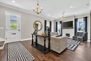 608 S Dooley St, Grapevine, TX 76051 - Photo 8