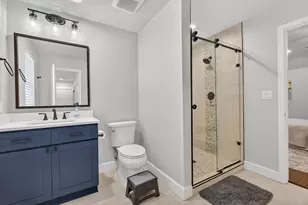 608 S Dooley St, Grapevine, TX 76051 - Photo 24