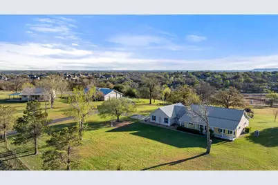 3100 Durant Court, Granbury, TX 76049 - Photo 2