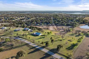 3100 Durant Ct, Granbury, TX 76049 - Photo 36