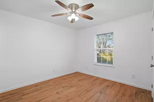 510 S 1st St, Sherman, TX 75090 - Photo 14