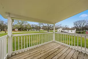 104 N Givins St, Hillsboro, TX 76645 - Photo 16