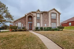 1200 Ashford Dr, DeSoto, TX 75115 - Photo 2