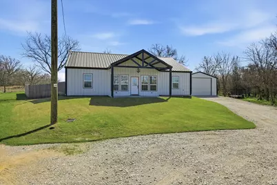 116 Valley Ridge Court, Runaway Bay, TX 76426 - Photo 2