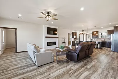 116 Valley Ridge Court, Runaway Bay, TX 76426 - Photo 6