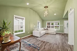 513 Ogden Ave, Cockrell Hill, TX 75211 - Photo 6