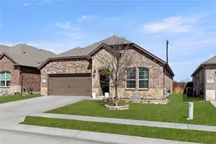 11017 Los Alamos Dr, Aubrey, TX 76227 - Photo 2