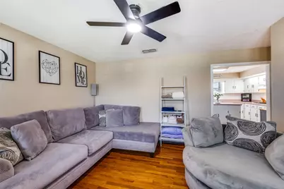 521 N Columbia Street, Stephenville, TX 76401 - Photo 2