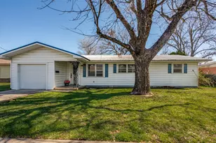 521 N Columbia St, Stephenville, TX 76401 - Photo 1