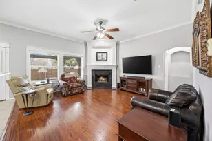 1306 Cedar Springs Dr, Allen, TX 75002 - Photo 4