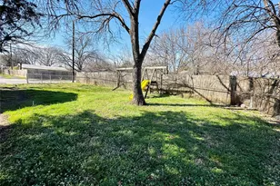 4801 Stephanie Dr, Haltom City, TX 76117 - Photo 32