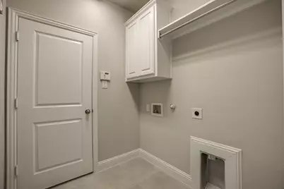 101 Knight Of Realm Boulevard, Lewisville, TX 75056 - Photo 12