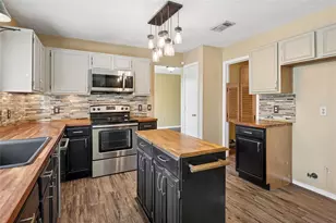 6800 Quail Meadow Dr, Watauga, TX 76148 - Photo 10