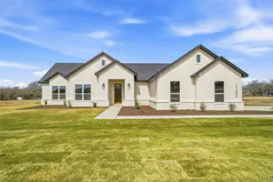 1102 Colt Rd, Springtown, TX 76082 - Photo 2