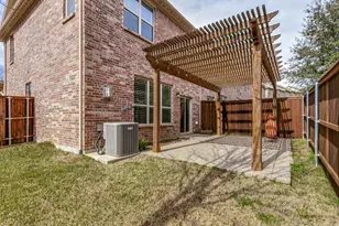 2573 Jackson Dr, Lewisville, TX 75067 - Photo 2