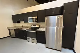 2007 S Ervay St, Dallas, TX 75215 - Photo 2