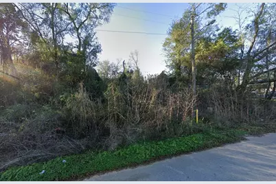 855 W Santa Fe Street, Conroe, TX 77301 - Photo 2