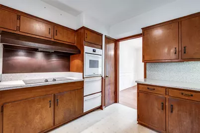 10417 Hedgeway Drive, Dallas, TX 75229 - Photo 14