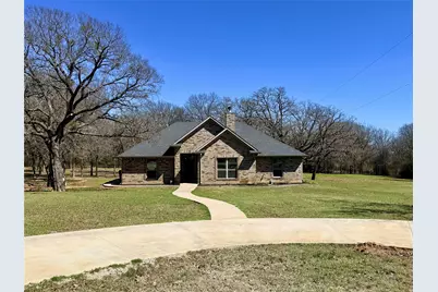 816 N College Street, Bryson, TX 76427 - Photo 1