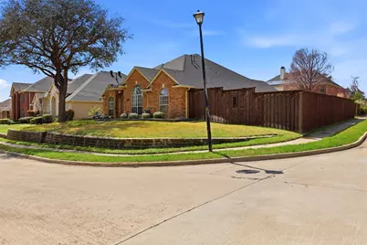 3623 Canyon Oaks Drive, Carrollton, TX 75007 - Photo 4