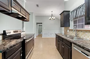 605 Dakota Dr, Joshua, TX 76058 - Photo 10