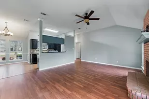 605 Dakota Dr, Joshua, TX 76058 - Photo 6